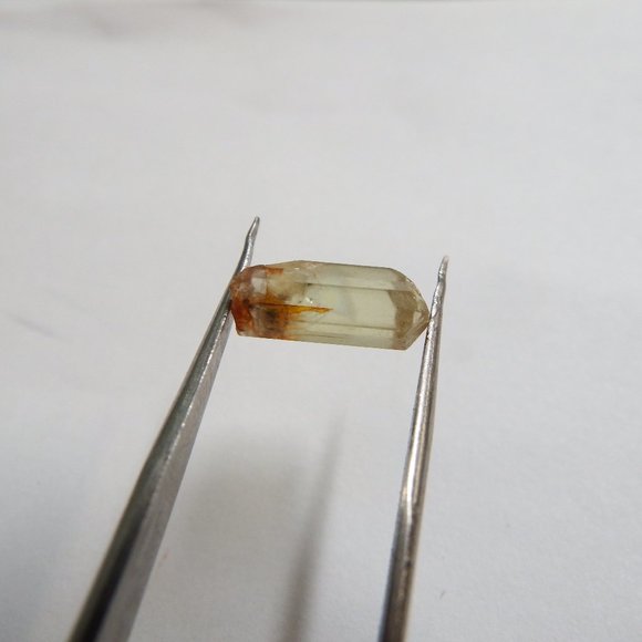 4.4ct yellow durango mexican apatite gemstone crystal rough - Picture 4 of 4